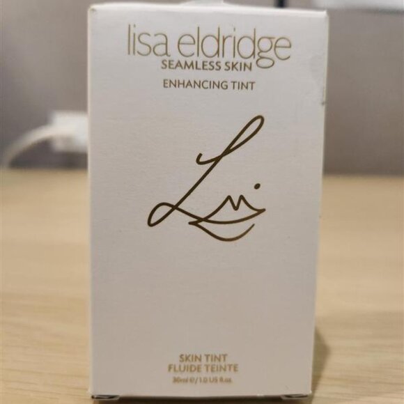 Lisa Eldridge Seamless Skin Enhancing Tint T2 - Picture 1 of 6